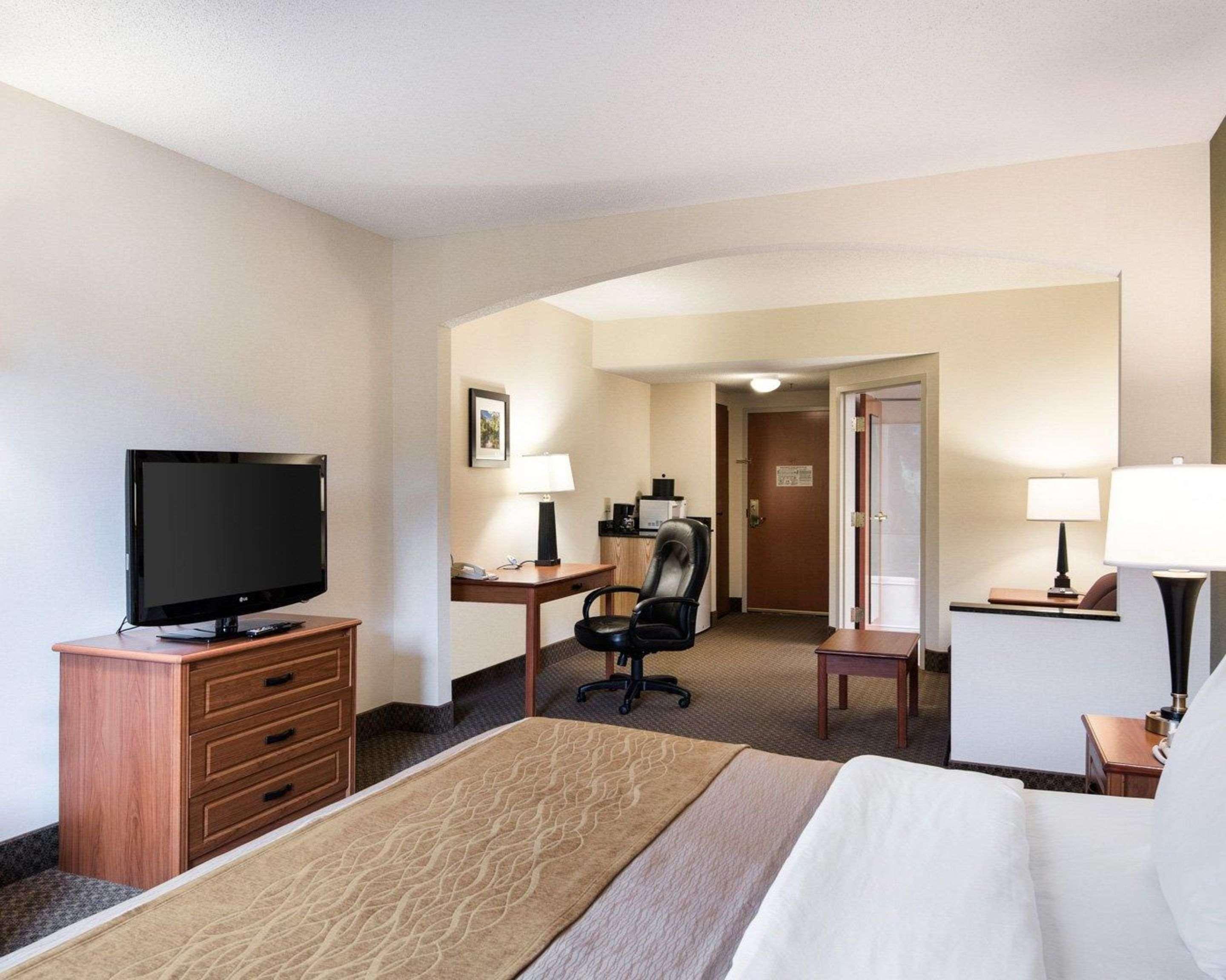 Comfort Inn & Suites - Lavale - Cumberland La Vale Eksteriør billede